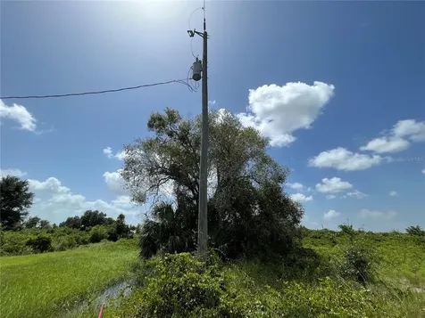 18325 NW 278th Street Okeechobee FL 34972