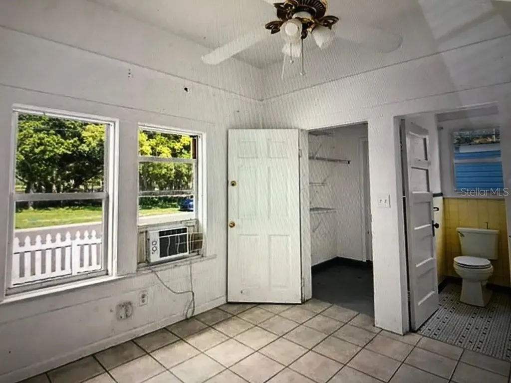 941 Lakeview Road Clearwater FL 33756