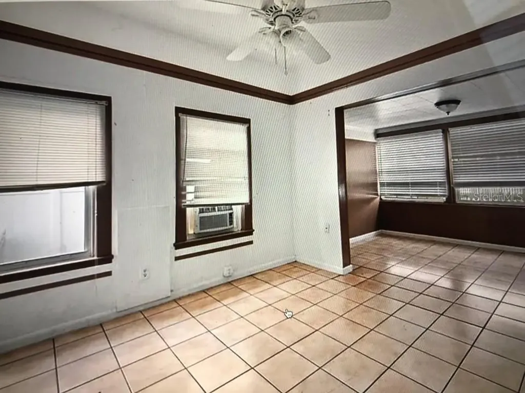 941 Lakeview Road Clearwater FL 33756
