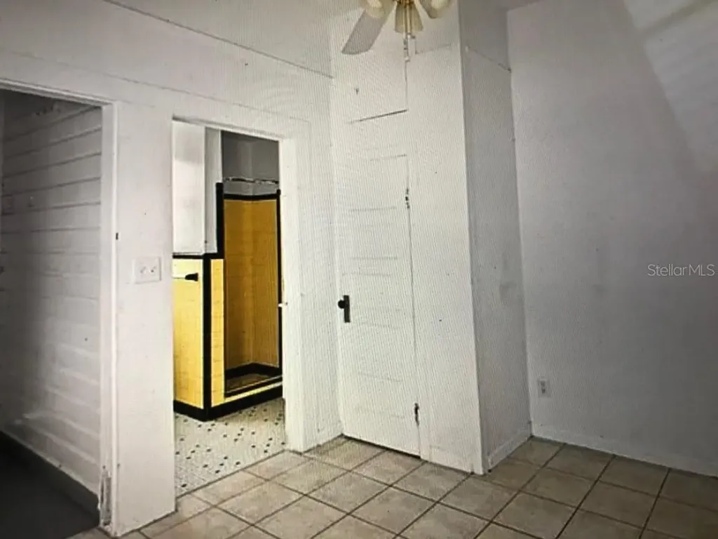 941 Lakeview Road Clearwater FL 33756