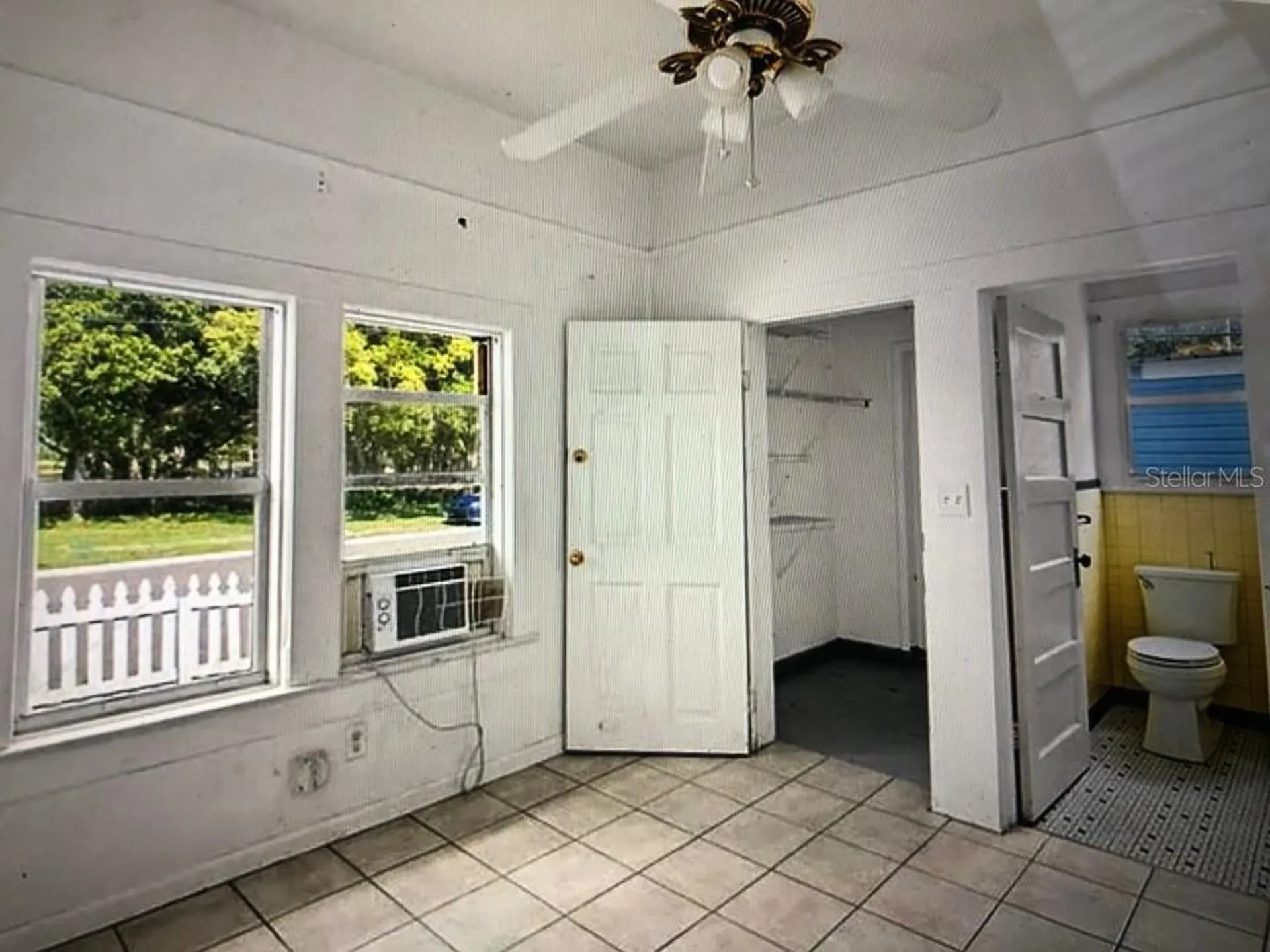 941 Lakeview Road Clearwater FL 33756