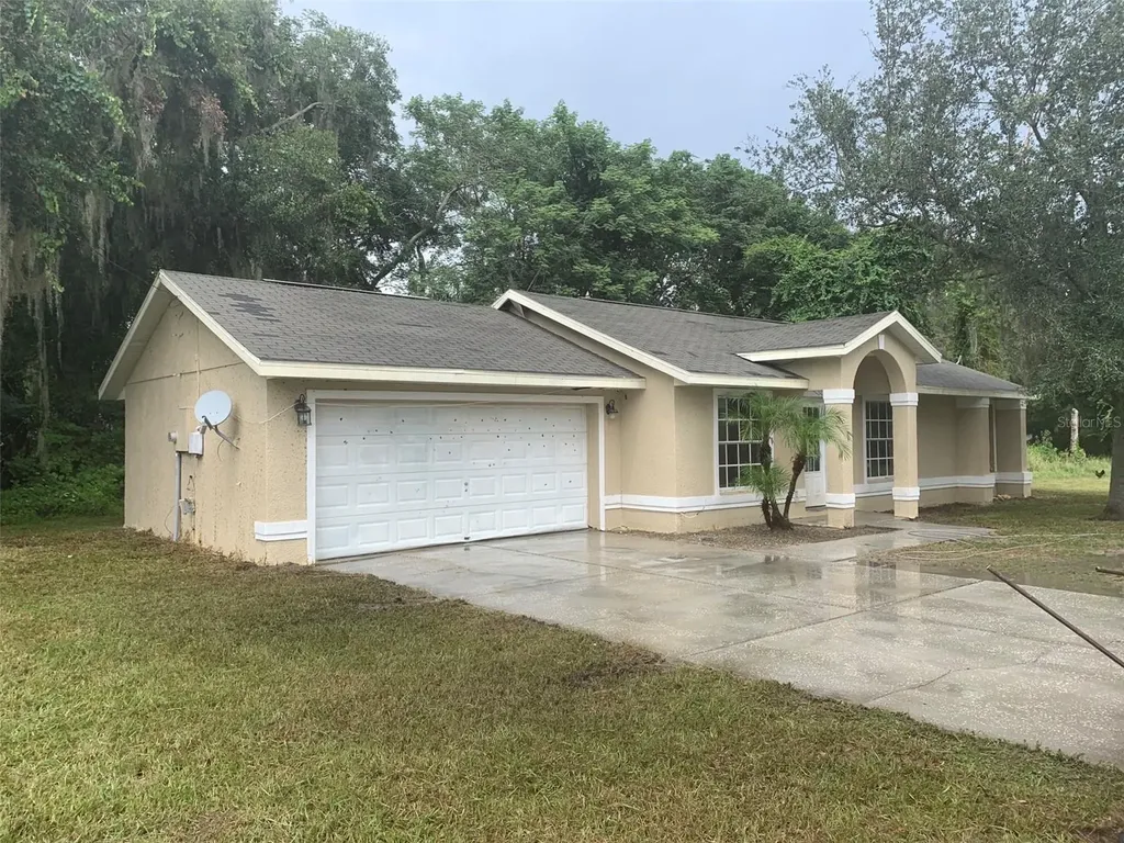 6235 Belle Isles Drive Groveland FL 34736