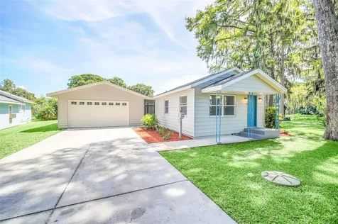 12143 Canal Street Tavares FL 32778