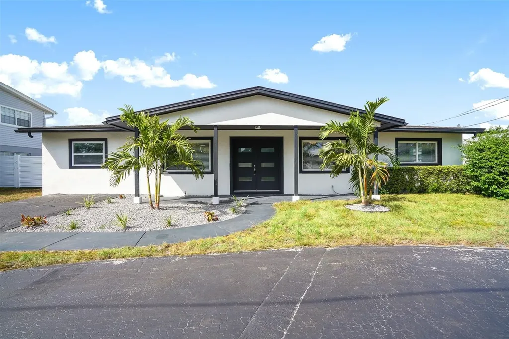 1531 81st Avenue N St Petersburg FL 33702
