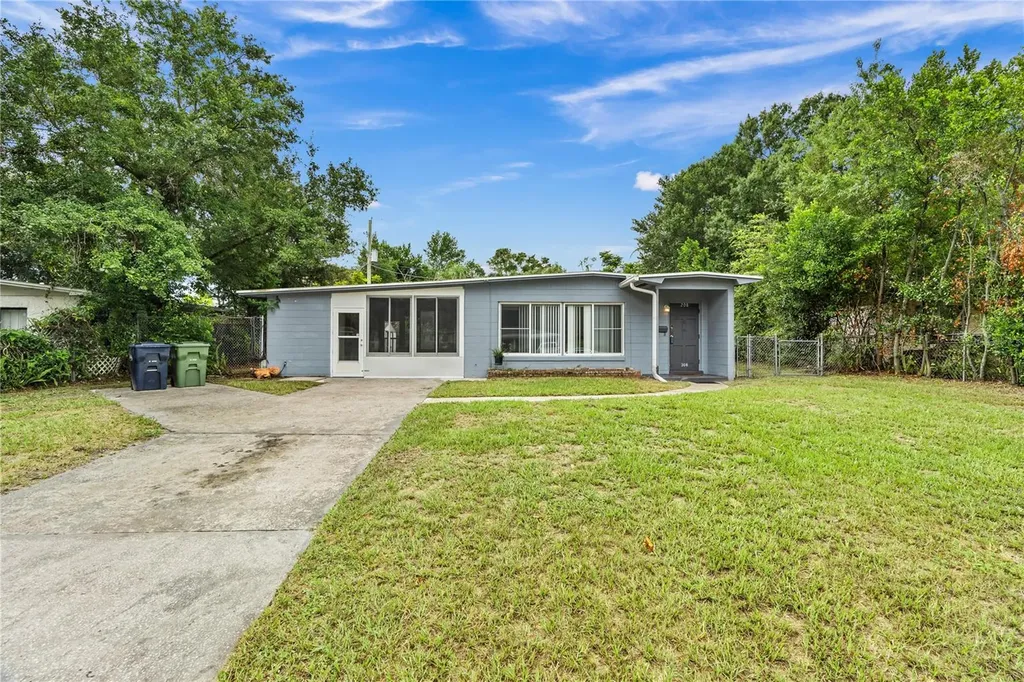 208 W Bougainvillea Avenue Tampa FL 33612