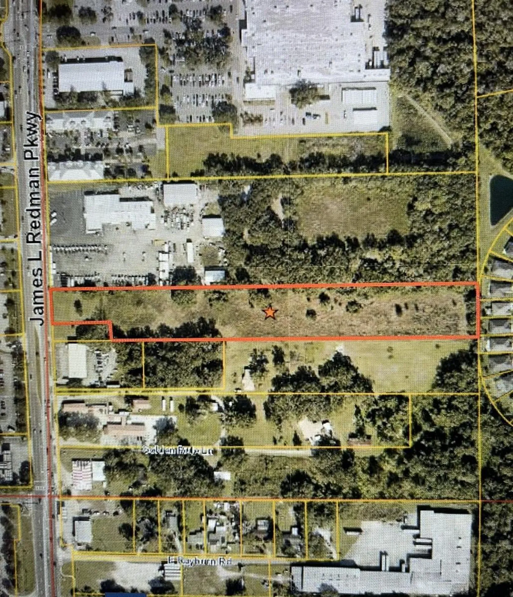 2906 James L Redman Parkway Plant City FL 33566