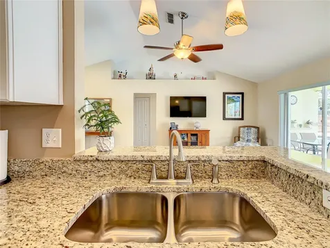 353 Montana Avenue Davenport FL 33897