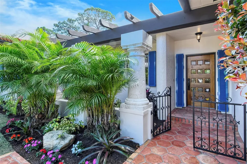 1514 S Lake Shore Drive Sarasota FL 34231