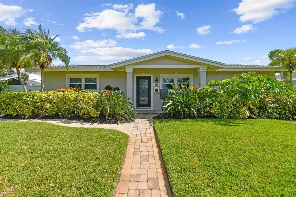 820 42nd Avenue NE St Petersburg FL 33703