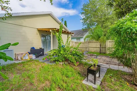 1218 Shoshanna Drive Orlando FL 32825