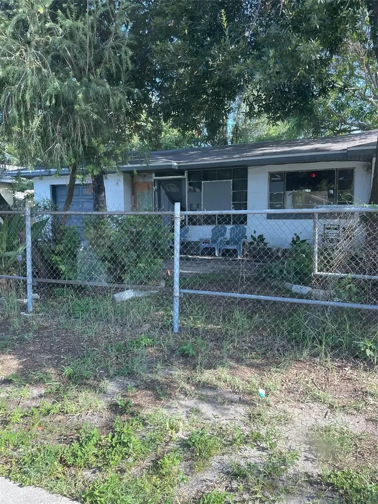 1814 E Skagway Avenue Tampa FL 33604