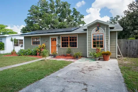 3835 39th Avenue N St Petersburg FL 33714