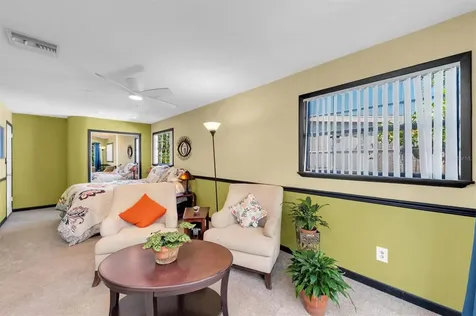 3835 39th Avenue N St Petersburg FL 33714