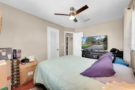 3835 39th Avenue N St Petersburg FL 33714