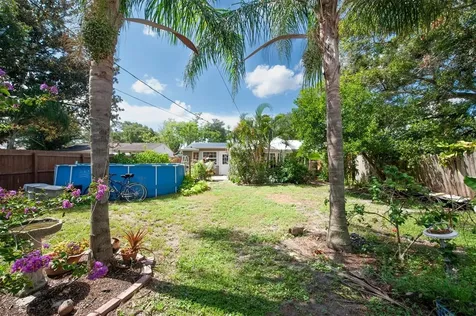 3835 39th Avenue N St Petersburg FL 33714