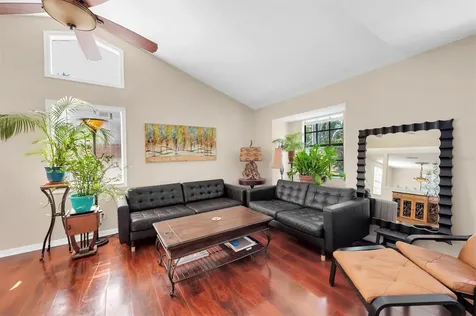 3835 39th Avenue N St Petersburg FL 33714