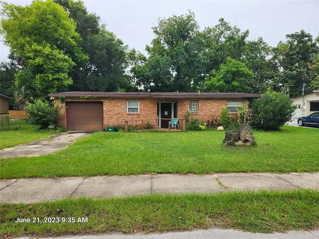 645 Magnolia Avenue Holly Hill FL 32117