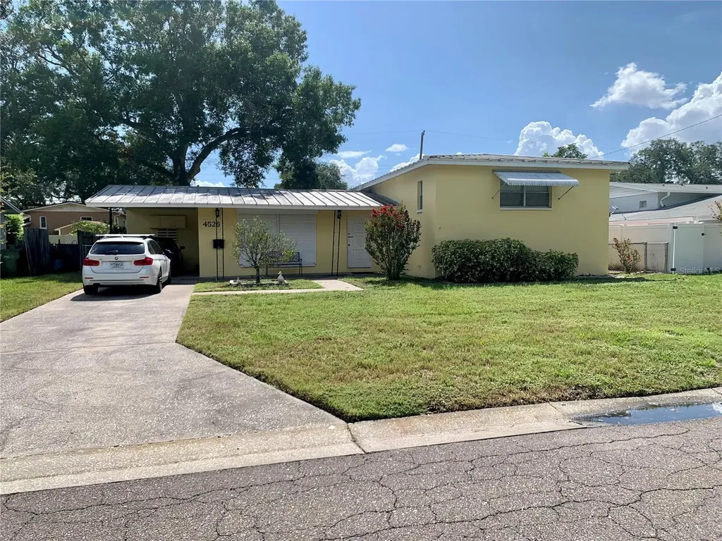4526 S Hesperides Street Tampa FL 33611