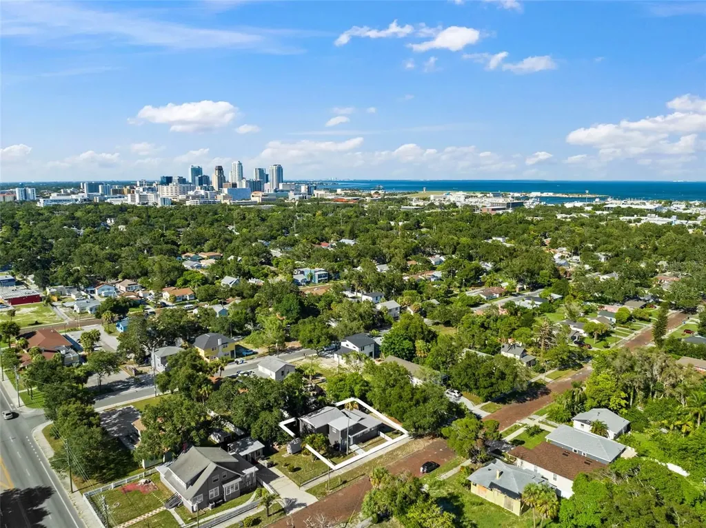 865 17th Avenue S St Petersburg FL 33701