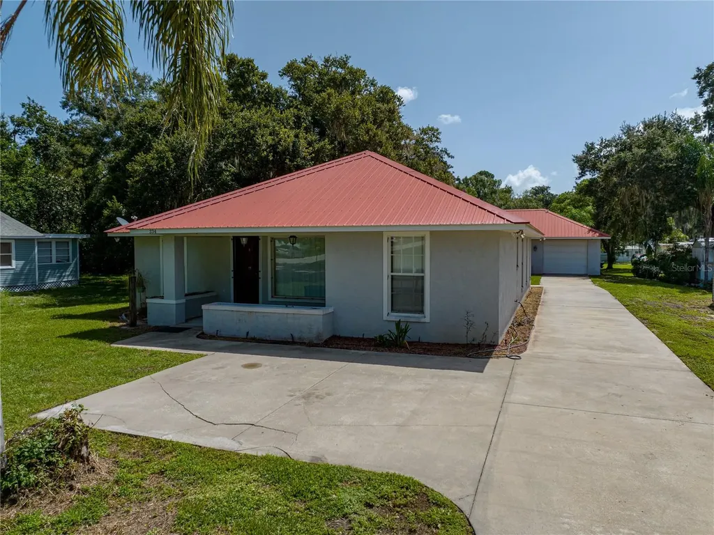 334 N Lake Reedy Boulevard Frostproof FL 33843