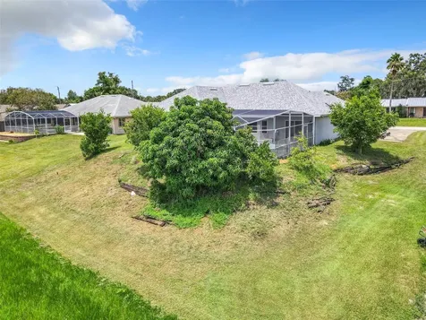 2471 Candlewick Street Deltona FL 32738