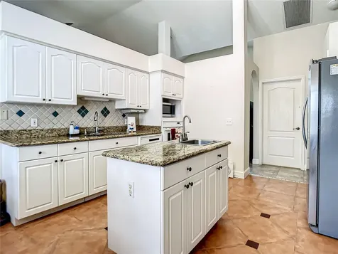 2471 Candlewick Street Deltona FL 32738