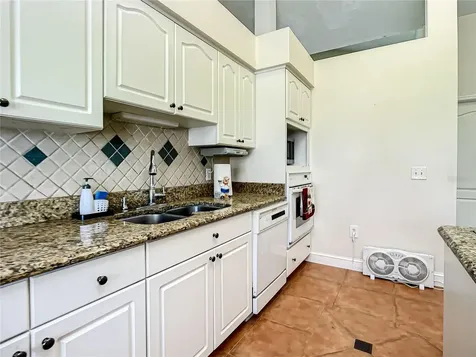 2471 Candlewick Street Deltona FL 32738