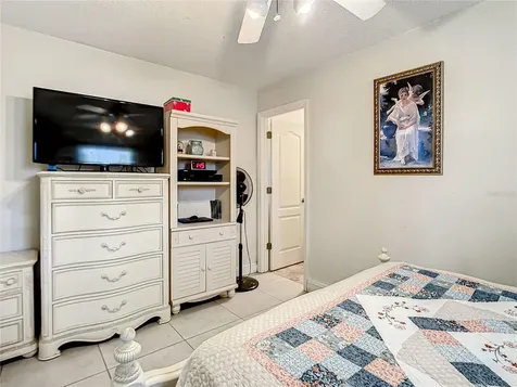 2471 Candlewick Street Deltona FL 32738