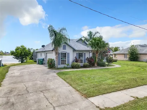2471 Candlewick Street Deltona FL 32738
