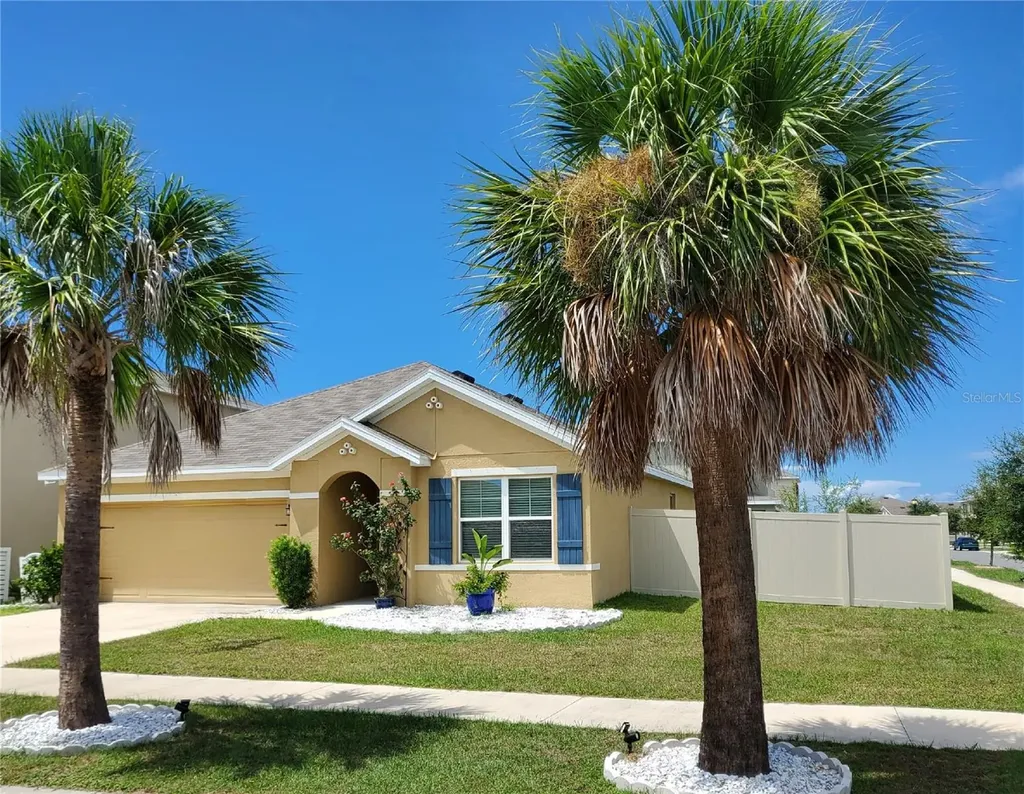 8208 Barnside View Lane Gibsonton FL 33534
