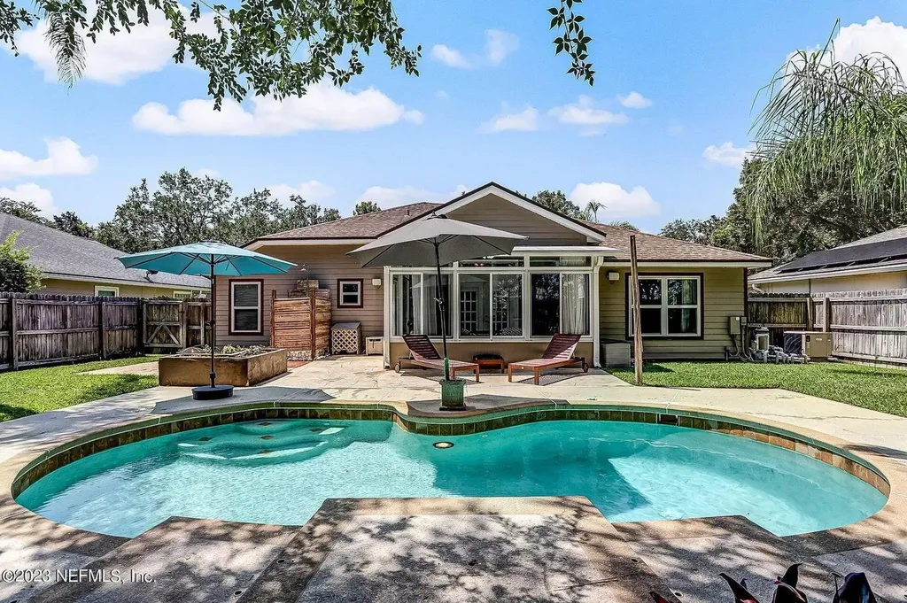 12753 Avalon Cove Drive N Jacksonville FL 32224