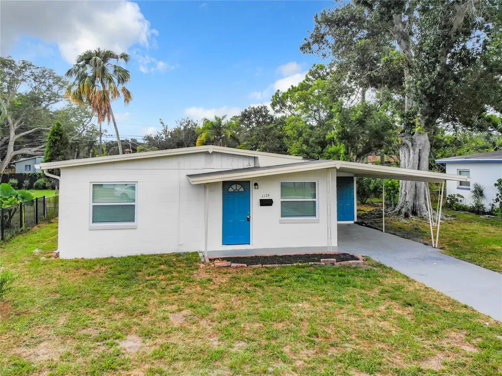 1126 61st Avenue N St Petersburg FL 33703