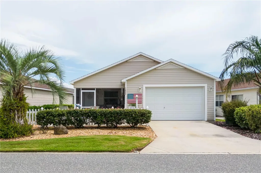 1826 Hallandale Lane The Villages FL 32162