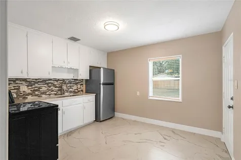 820 Grandview Avenue Altamonte Springs FL 32701