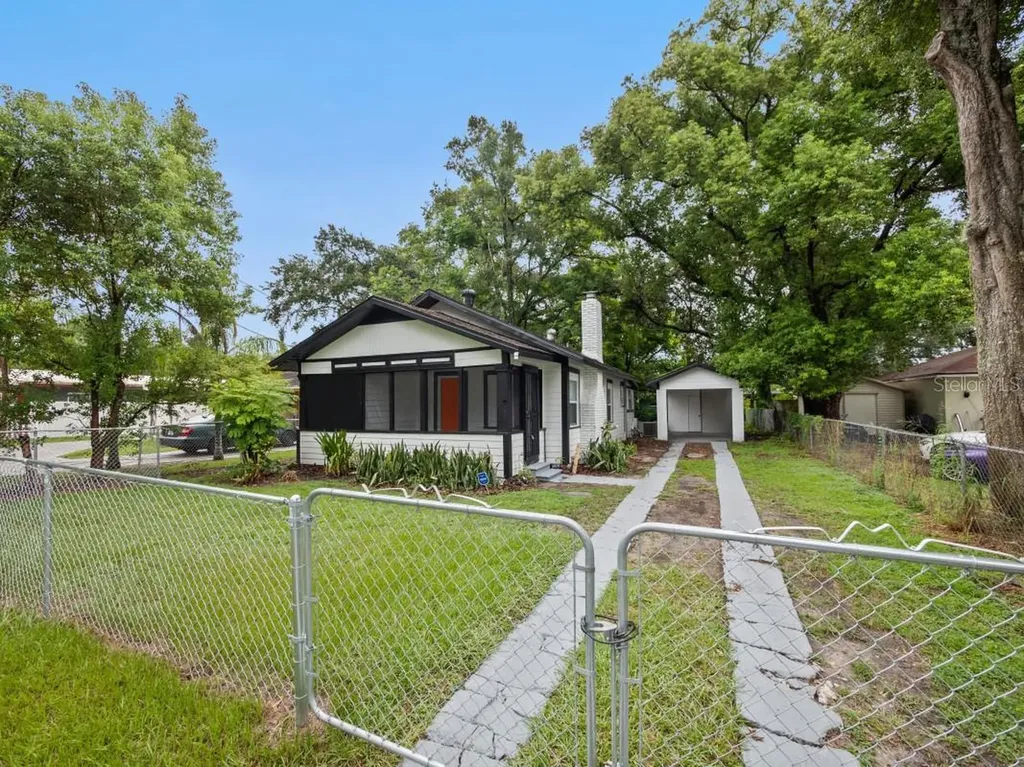 1411 Nieuport Lane Orlando FL 32805