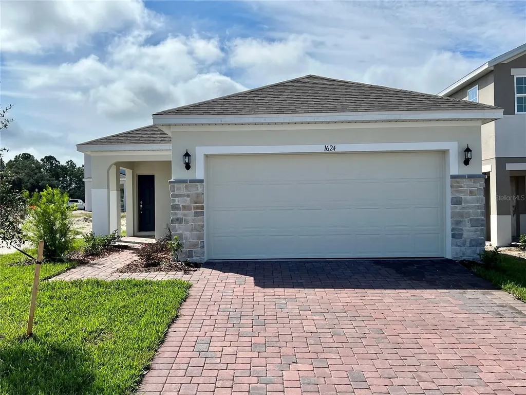 1624 Swan Swim Drive Davenport FL 33837