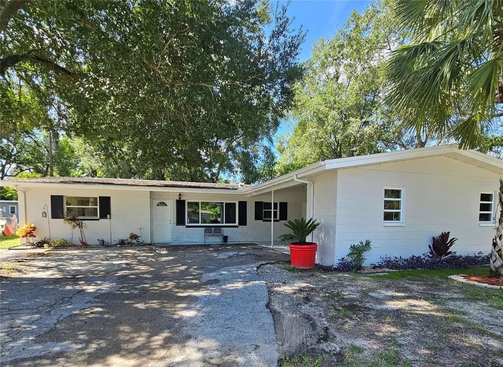1903 E 114th Avenue Tampa FL 33612