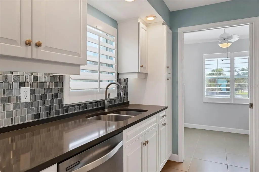 4325 Gulf Of Mexico Drive Longboat Key FL 34228