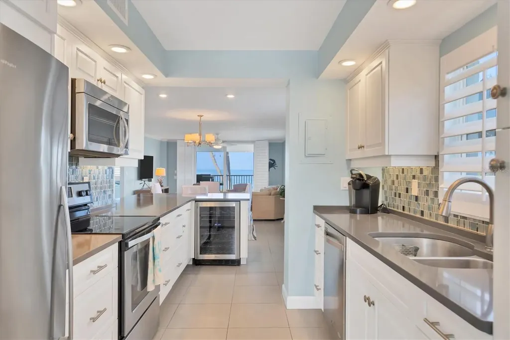 4325 Gulf Of Mexico Drive Longboat Key FL 34228