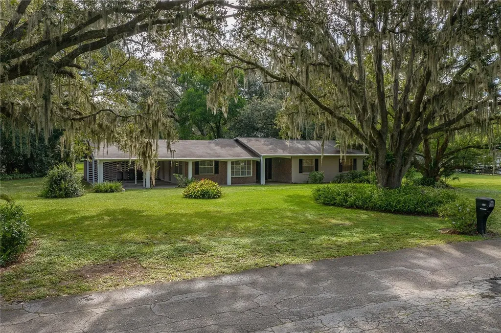 6118 Carla Circle Lakeland FL 33811
