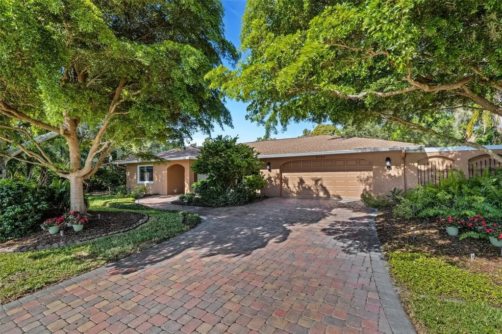 2153 Lake Shore Drive Nokomis FL 34275