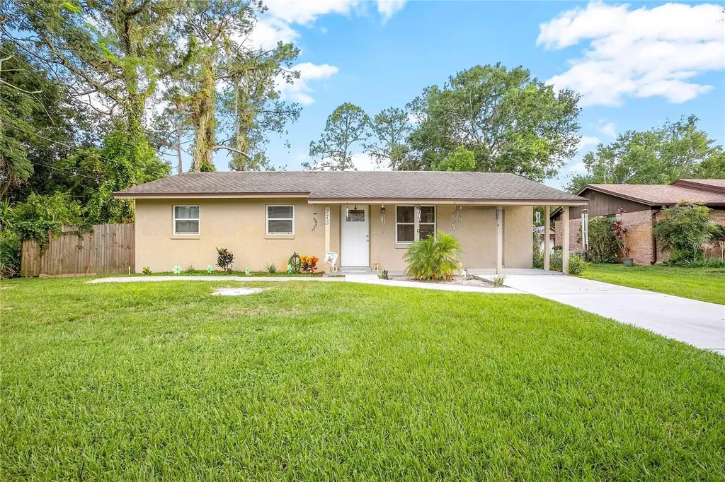 273 Debary Drive Debary FL 32713
