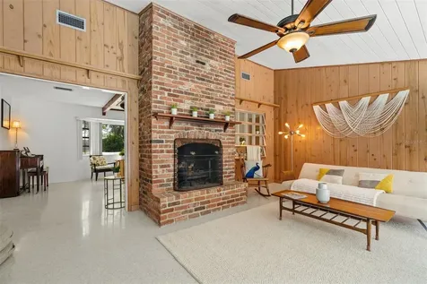 3304 Tanglewood Drive Sarasota FL 34239