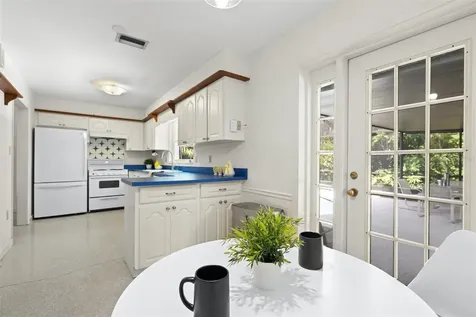 3304 Tanglewood Drive Sarasota FL 34239