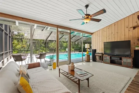 3304 Tanglewood Drive Sarasota FL 34239