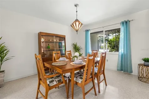 3304 Tanglewood Drive Sarasota FL 34239