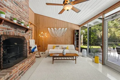 3304 Tanglewood Drive Sarasota FL 34239