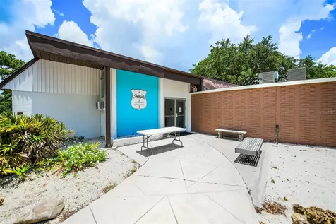 3304 Tanglewood Drive Sarasota FL 34239