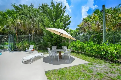 3304 Tanglewood Drive Sarasota FL 34239