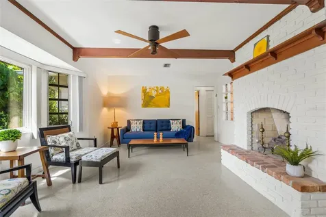 3304 Tanglewood Drive Sarasota FL 34239